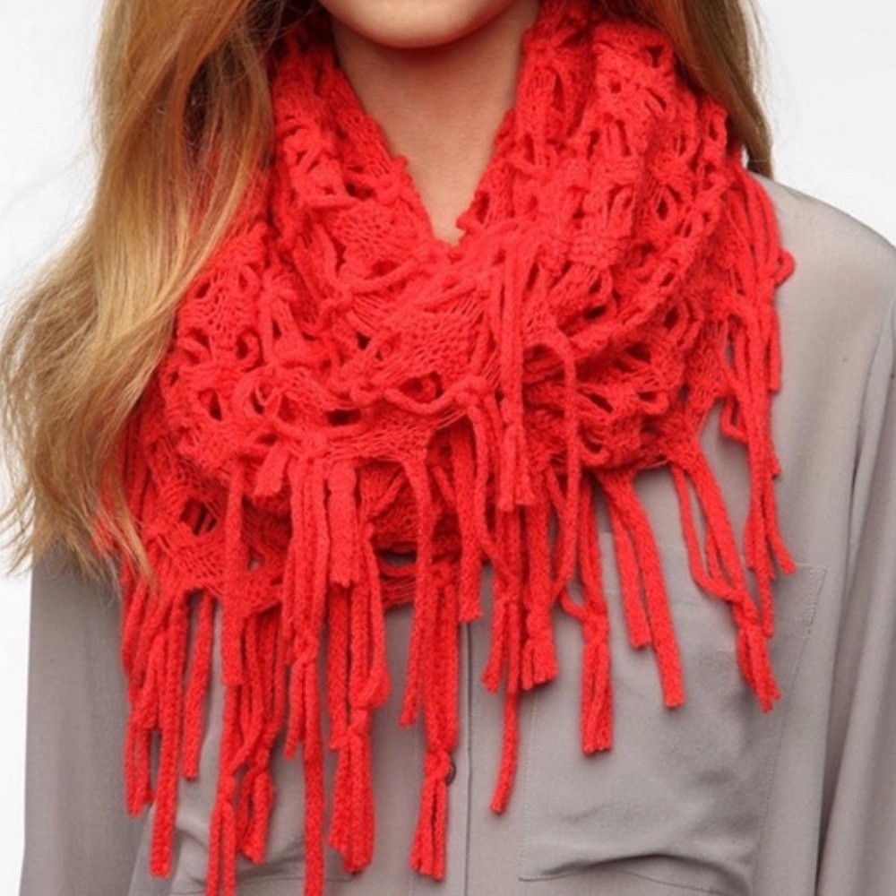 Anthropologie Staring at Stars Coral Open Knit‎ Fringe Infinity Scarf